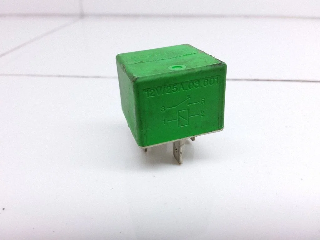 Inny przekaźnik 12V25A03601