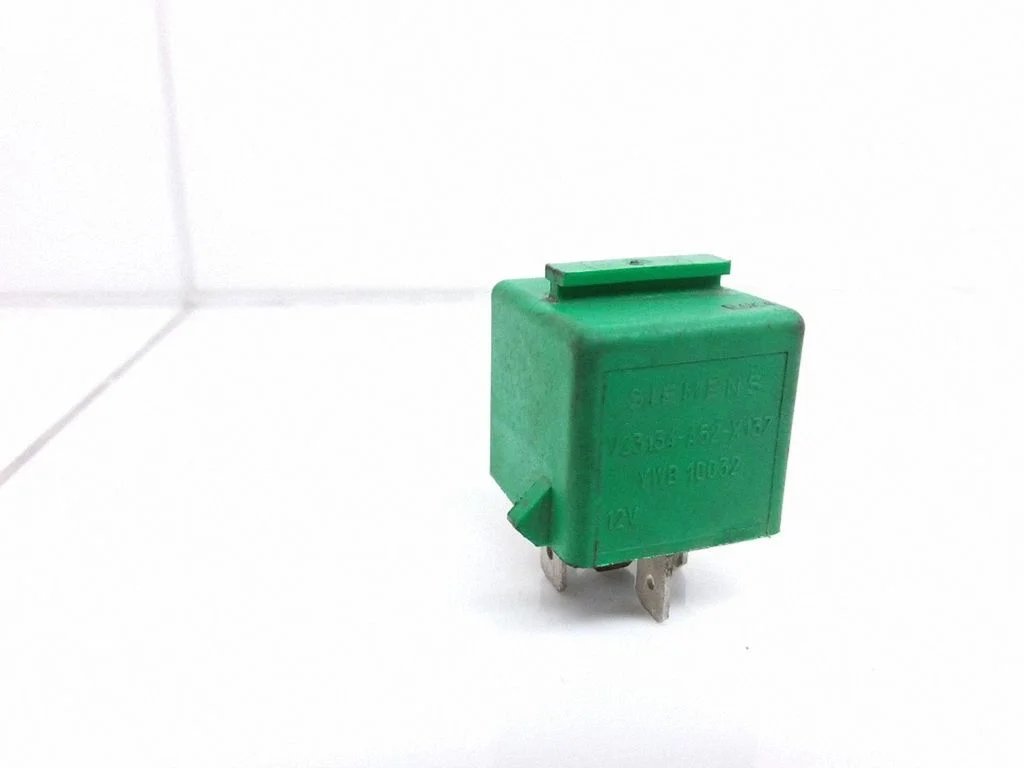 Other relay V23134A52X137