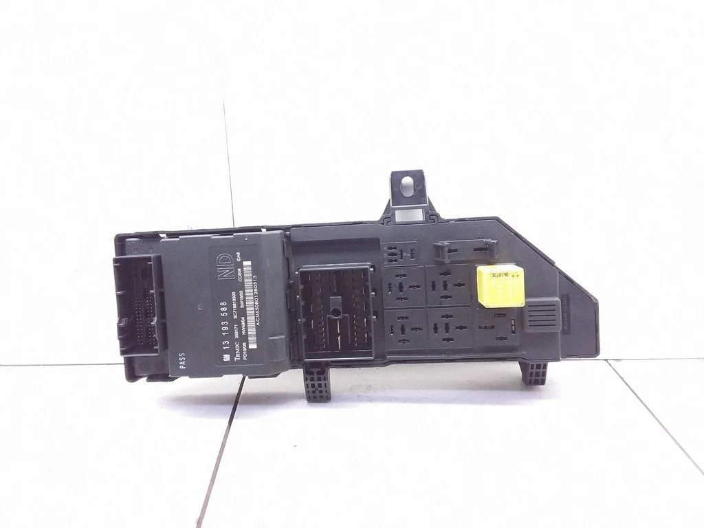 Releede paigaldusplokk – Opel Vectra C (2002-2005)