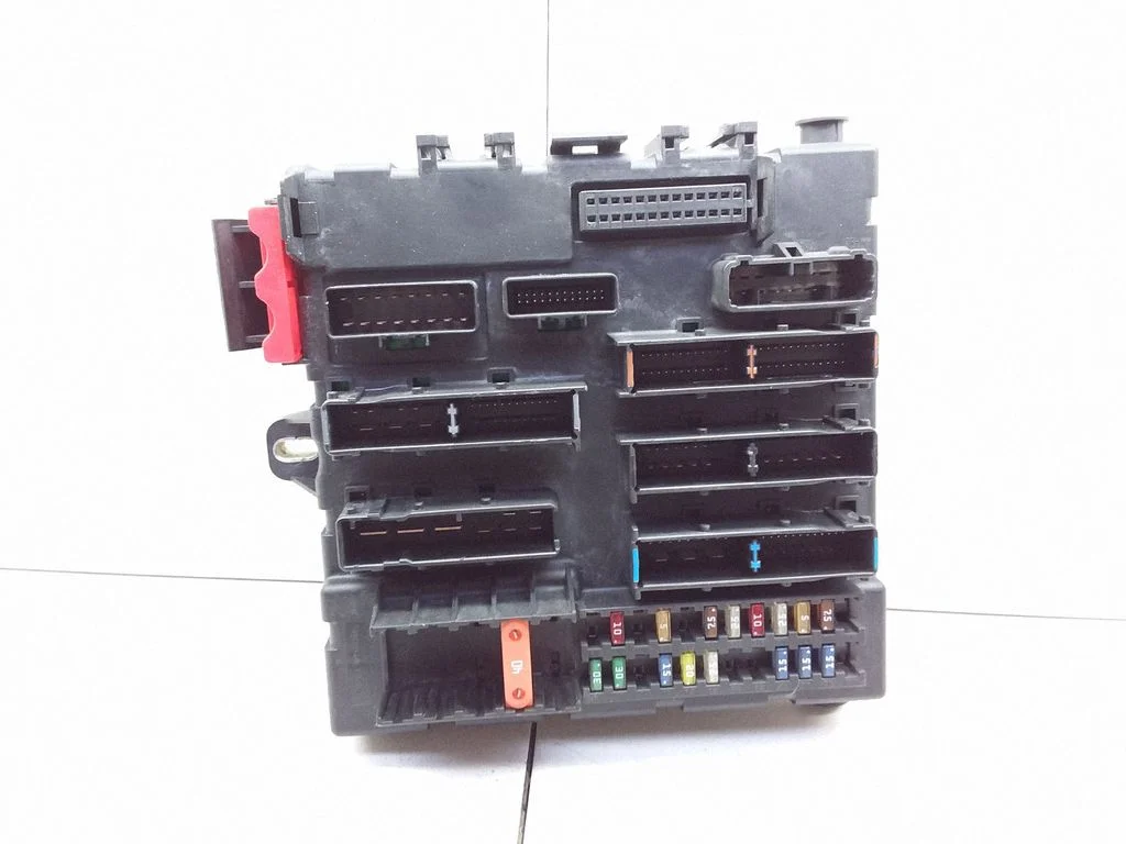 Releede paigaldusplokk – Opel Vectra C (2002-2005)