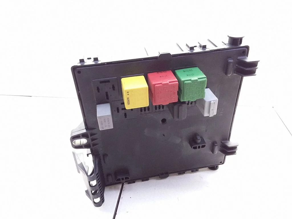 Releede paigaldusplokk – Opel Vectra C (2005-2009)