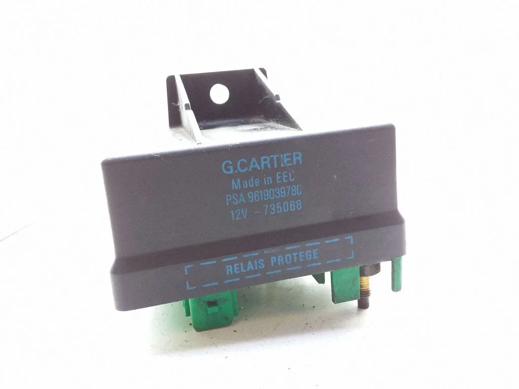 Glow plug pre-heat relay 9619039780