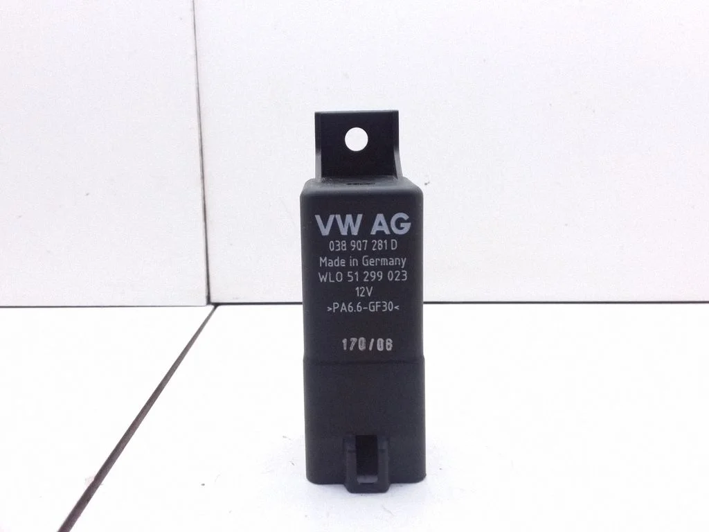 Glow plug pre-heat relay 038907281D
