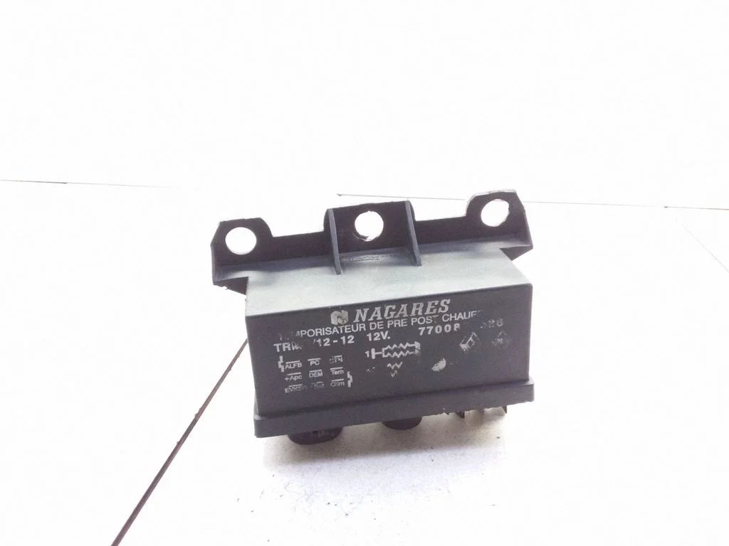Kvēlsveču priekšuzsildes relejs 7700863626