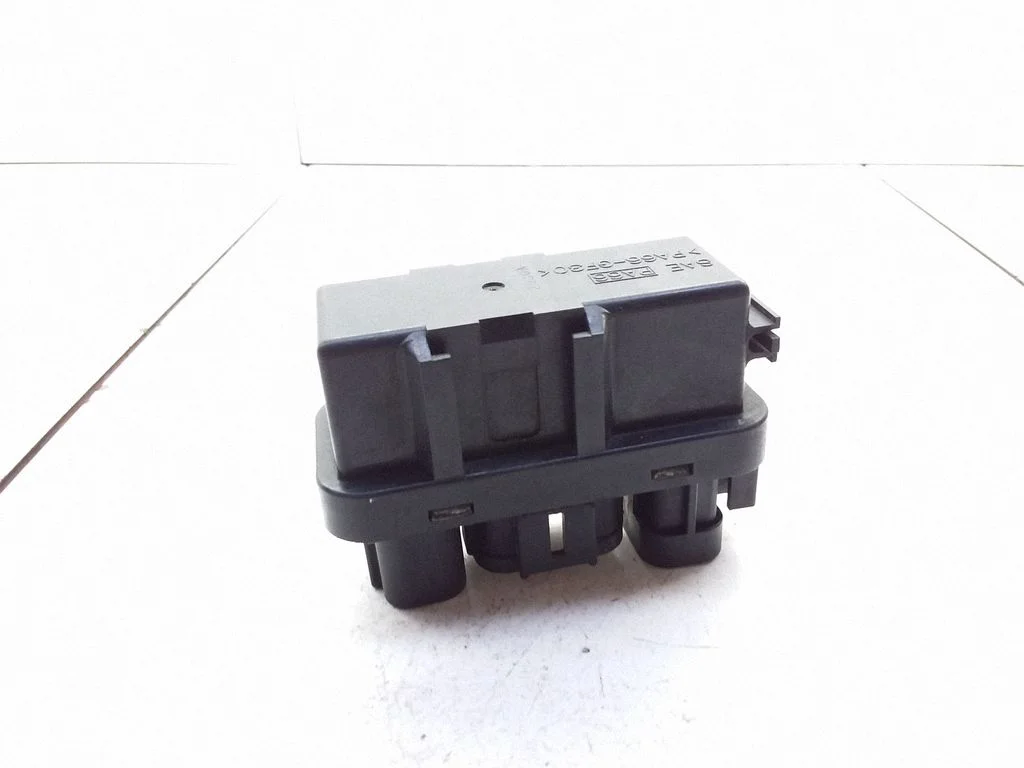 Glow plug pre-heat relay – Nissan Primera (2002-2007)