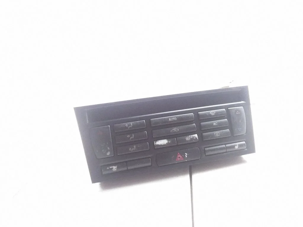 Climate control unit – Saab 9-3 Ver2 (2003-2007)
