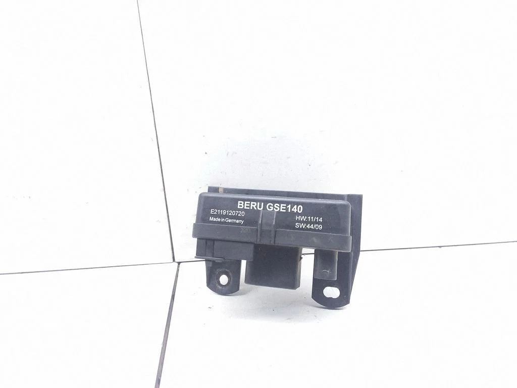 Eelsüüteküünalde relee – Mercedes-Benz E-klass W211 (2002-2009)