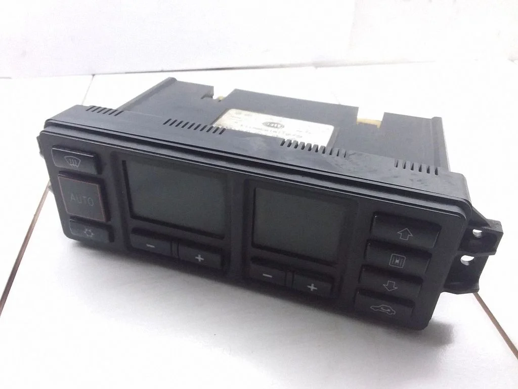 Climate control unit – Audi A3 S3 8L (1996-2003)