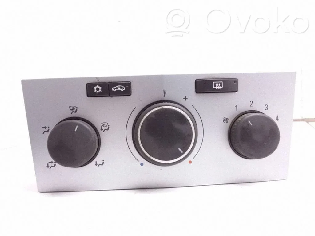 Climate control unit – Opel Astra H (2004-2012)