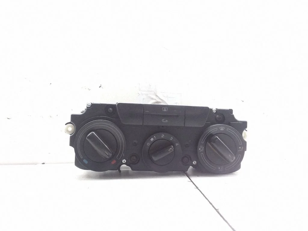 Kliimaseadme/kütte juhtplokk (salongis) 743138 – Skoda Yeti (5L) (2009-2017)