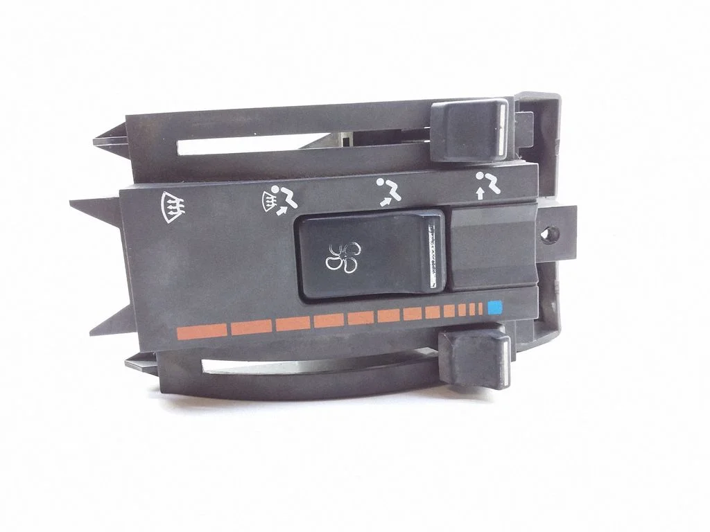 Climate control unit A34022293 – Renault Rapid (1985-2000)