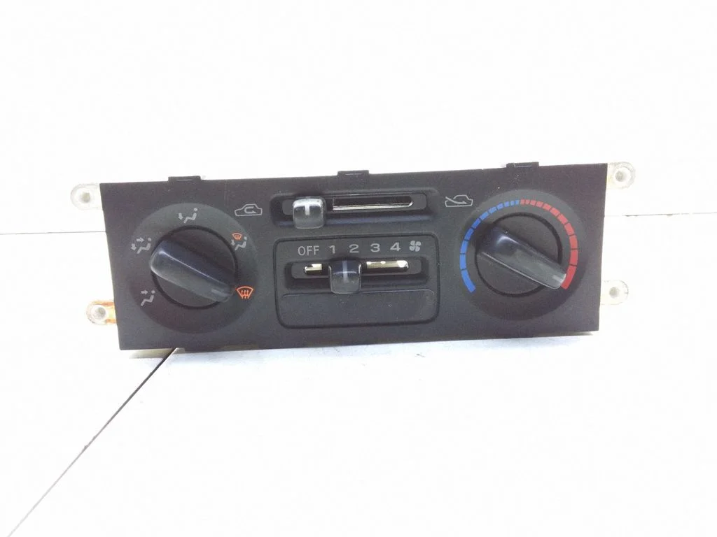 Kliimaseadme/kütte juhtplokk (salongis) – Subaru Impreza I (1993-2000)