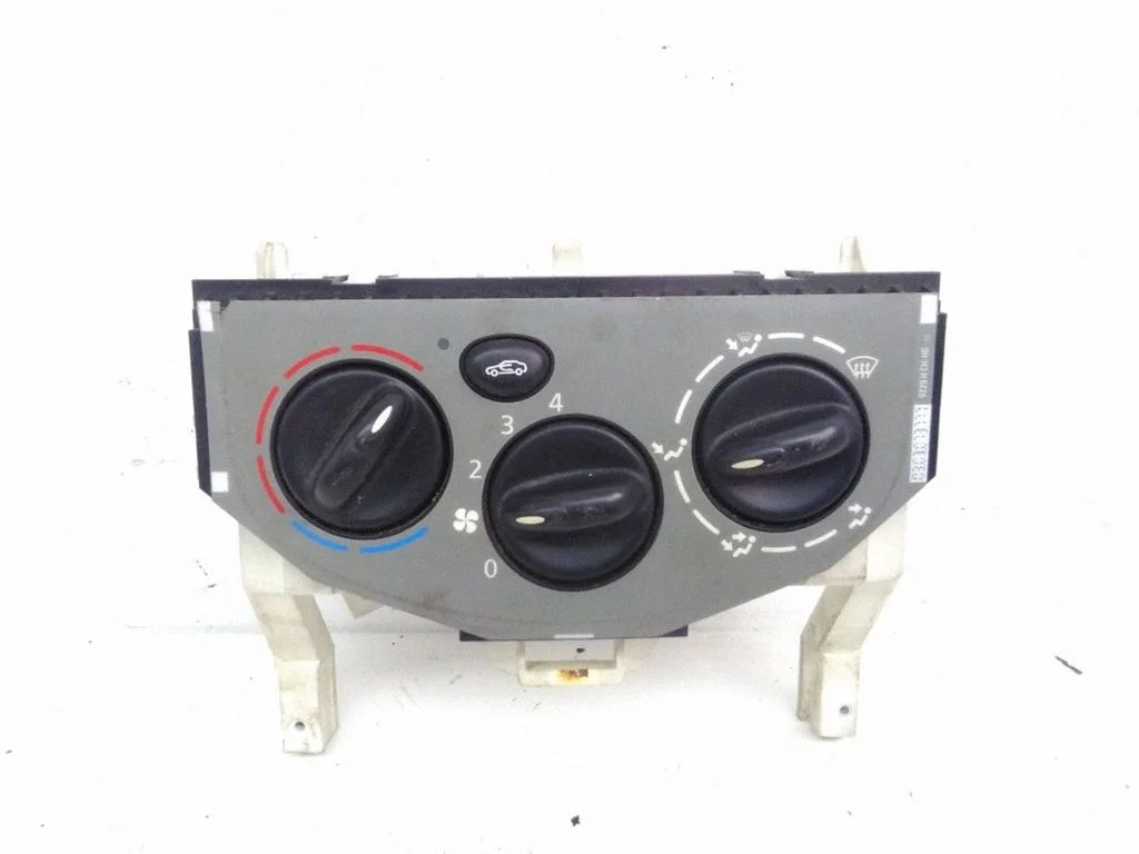 Climate control unit – Opel Vivaro (2001-2014)