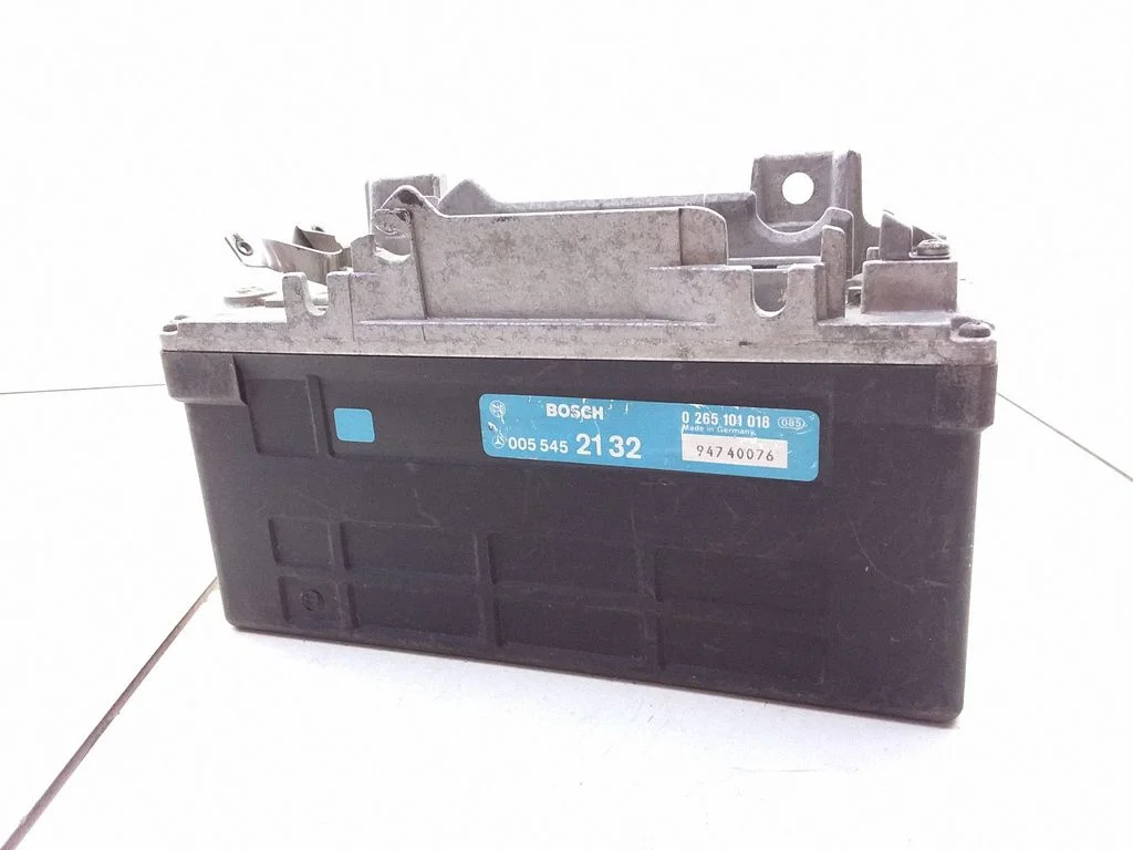 ABS control unit/module – Mercedes-Benz E-Class W124 (1984-1993)