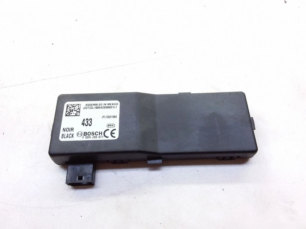 Door central lock control unit/module 13501980