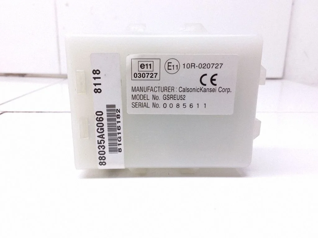Door central lock control unit/module 88035AG060
