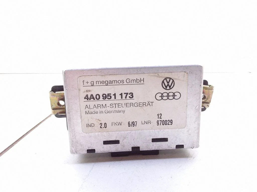 Signalizācijas vadības bloks – Audi A6 S6 C4 4A (1994-1997)