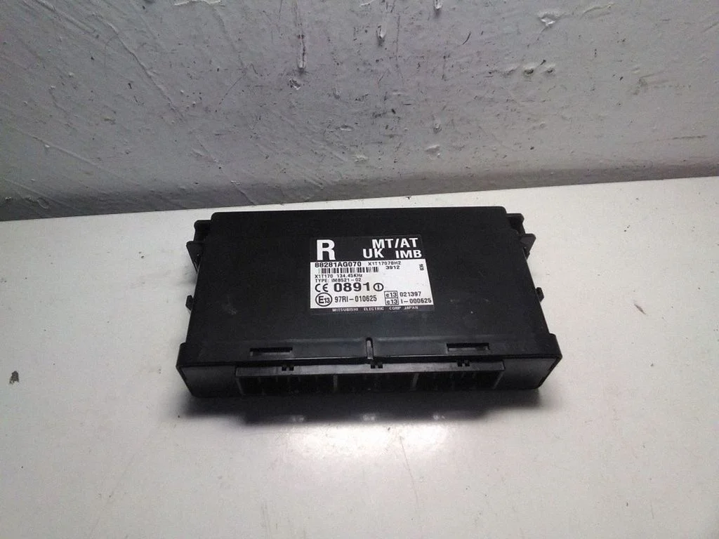 Gearbox control unit/module 88281AG070