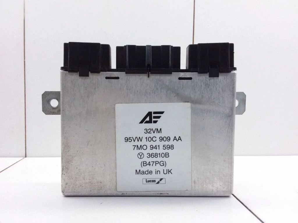 Central body control module – Volkswagen Sharan (1996-2000)