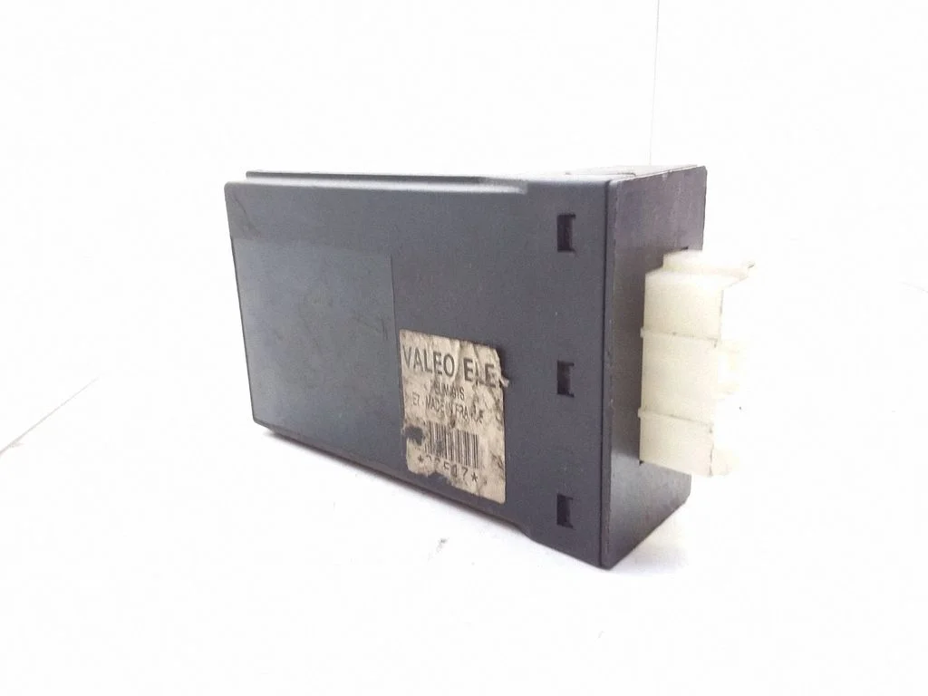Central body control module – Peugeot 406 (1999-2006)