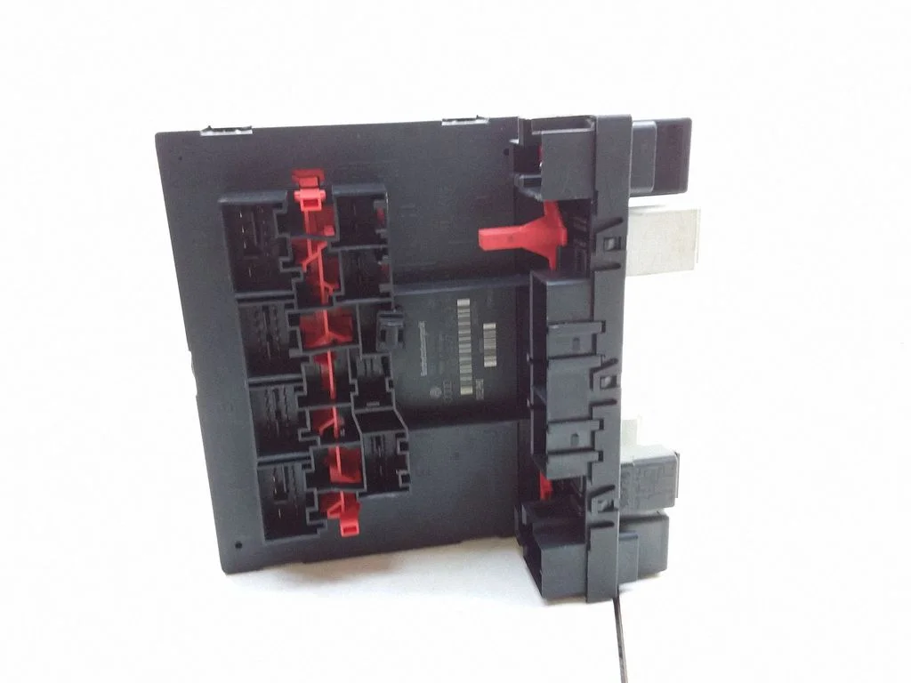 Central body control module – Volkswagen Passat B6 (2005-2010)