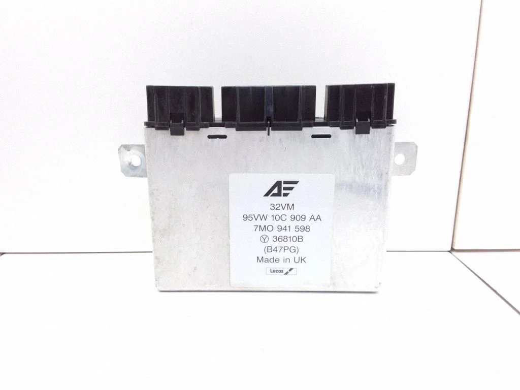 Central body control module – Volkswagen Sharan (1996-2000)