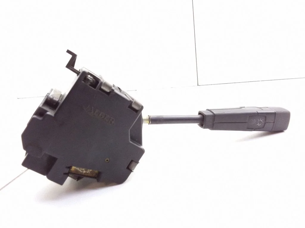 Wiper turn signal indicator stalk/switch – Renault Rapid (1985-2000)