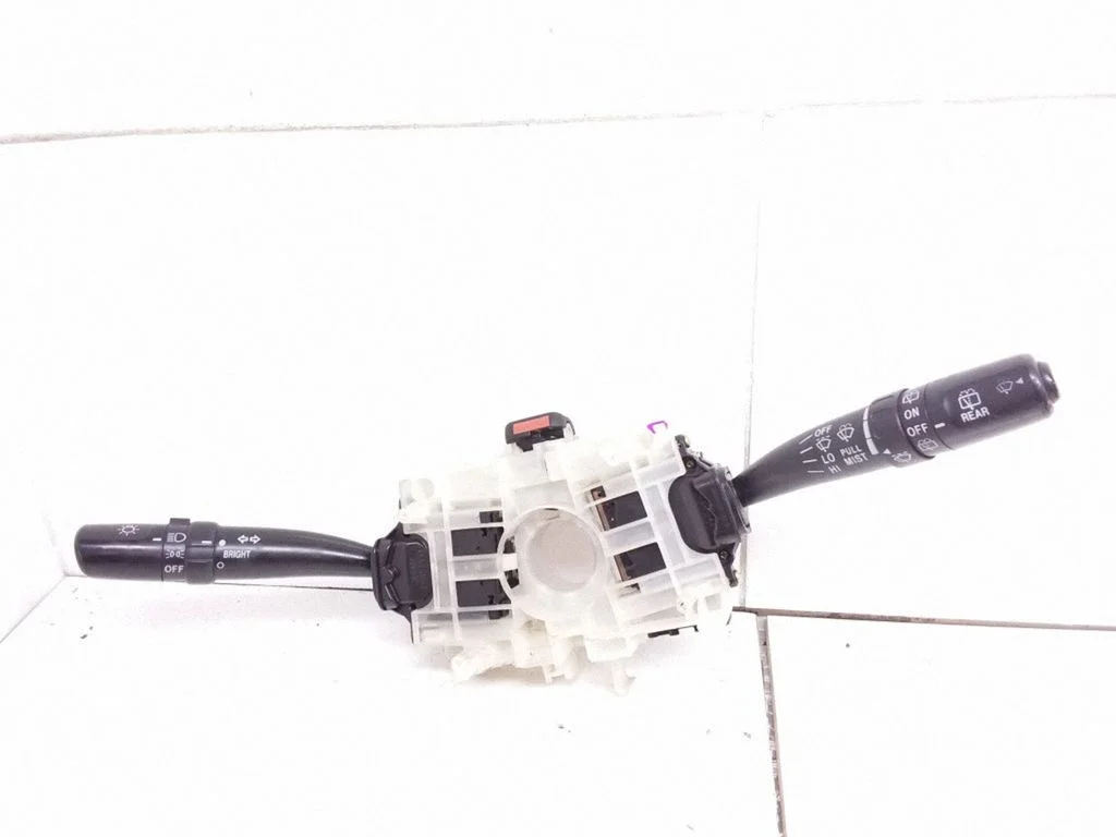 Sviru komplekts 83111FE10