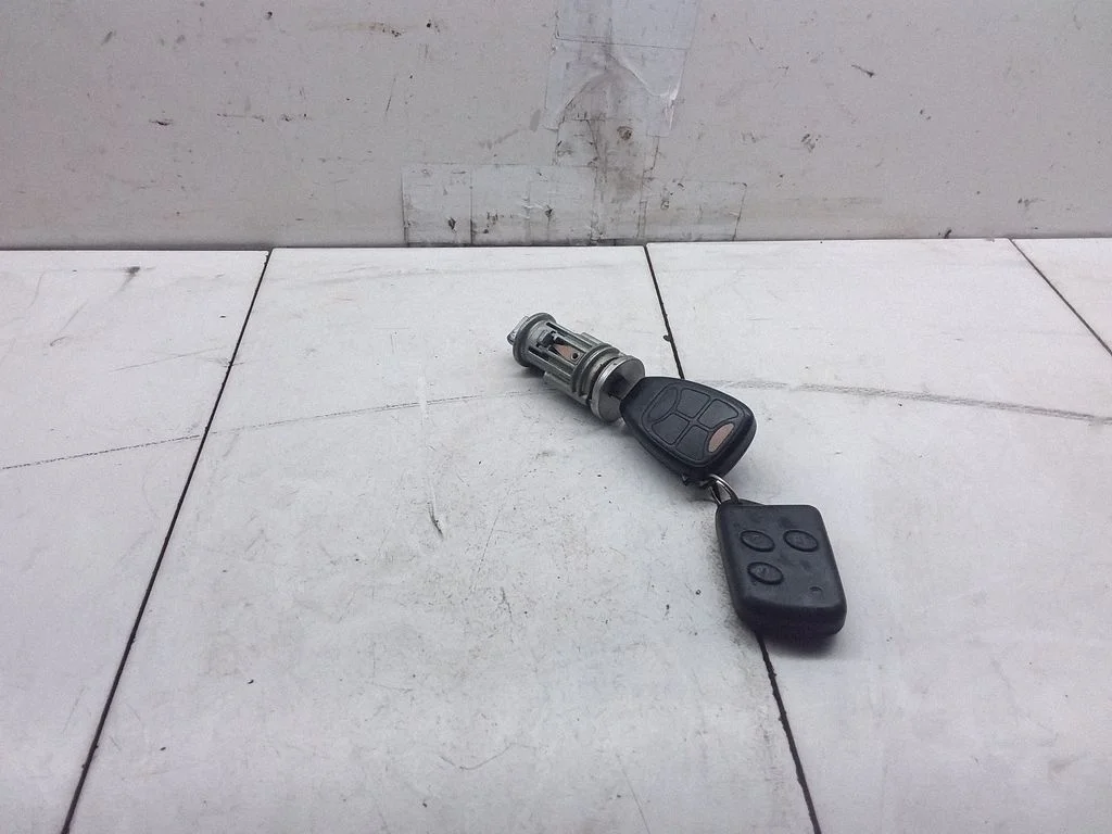 Ignition lock – Chrysler Voyager (2004-2007)