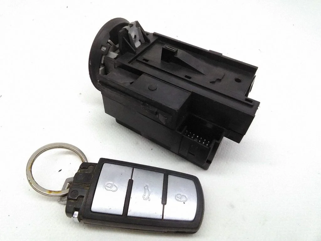 Aizdedzes slēdzene 3C0905843