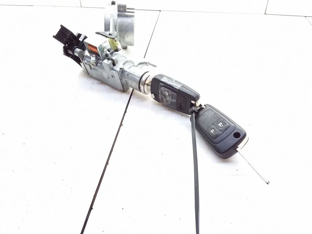 Ignition lock – Opel Insignia A (2008-2017)