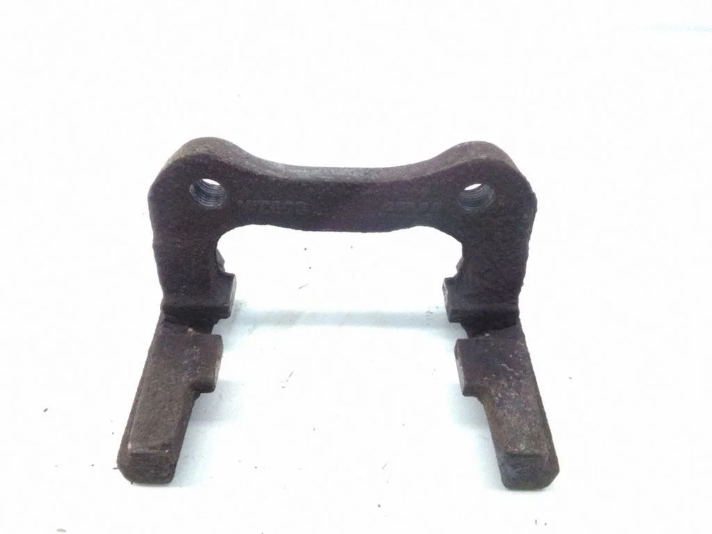 Piduriklotside hoidik/kandur (tagumine) – Renault Megane III (2009-2016)