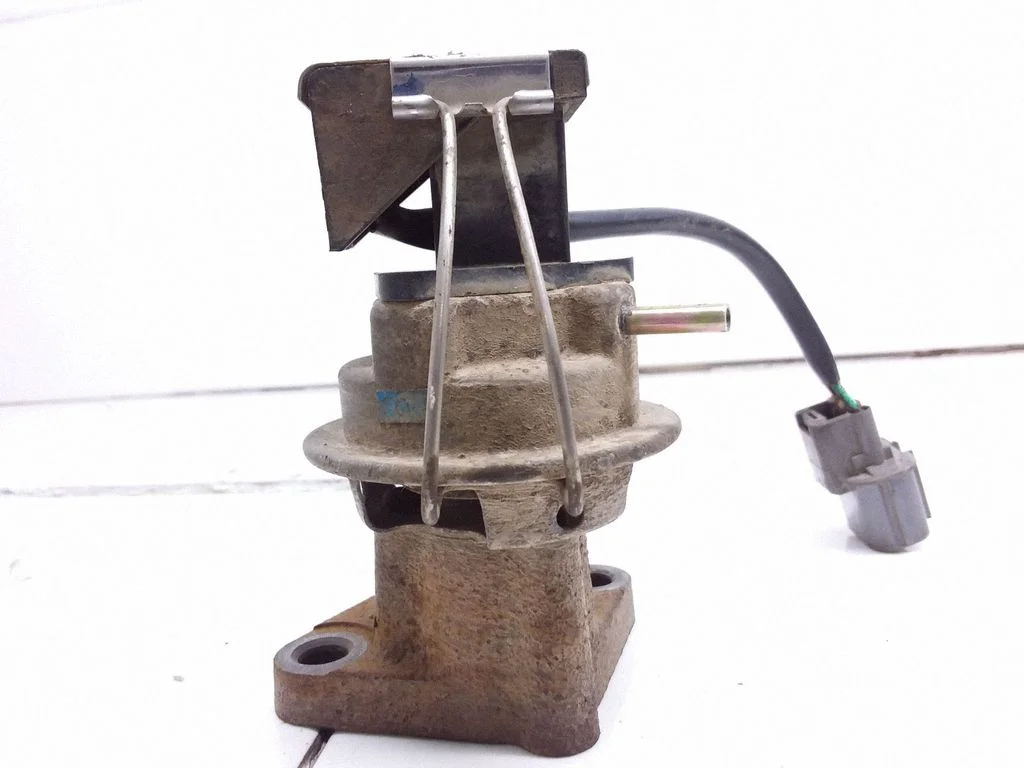 EGR valve – Honda Accord (1994-1998)