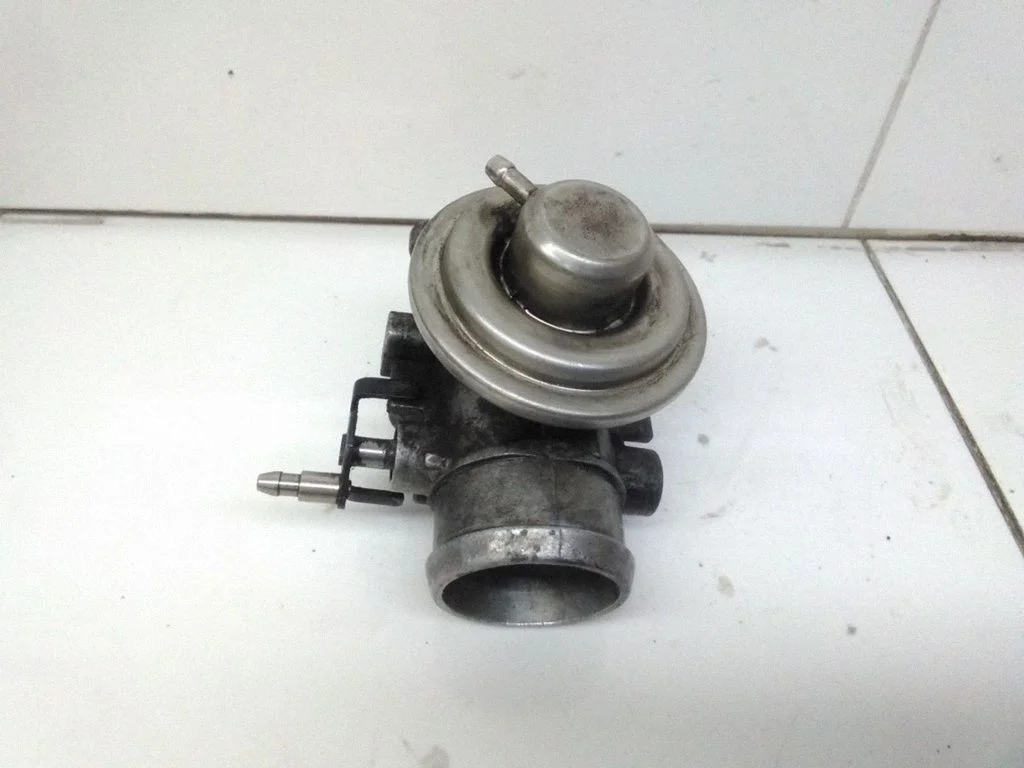 EGR vārsts 038129657