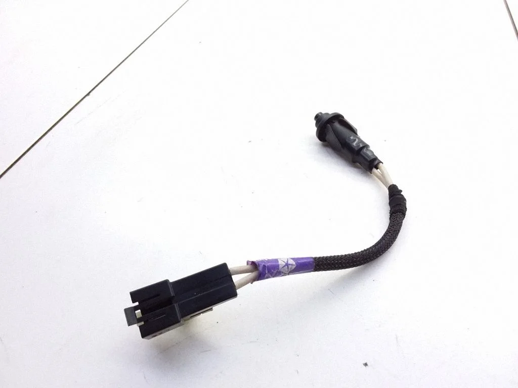 Sensor 04685582AC
