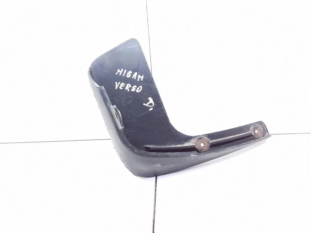 Tagumine porikaitse 78812ED900 – Nissan Versa (2006-2012)