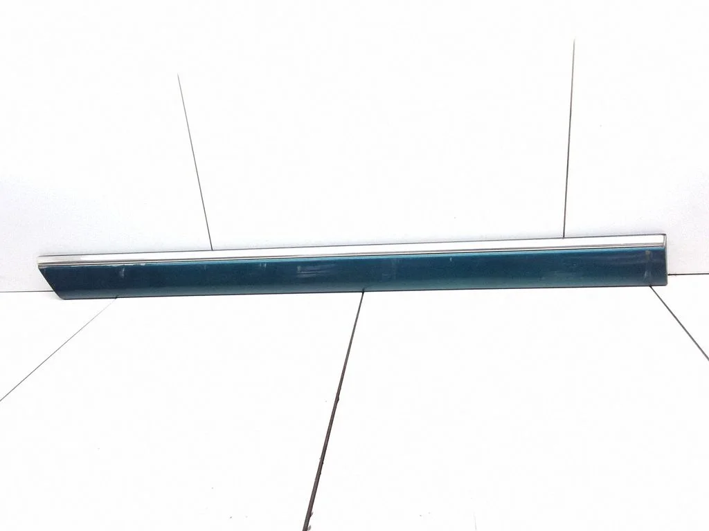 Rear door trim (molding) – Mercedes-Benz C-Class AMG W202 (1993-2000)