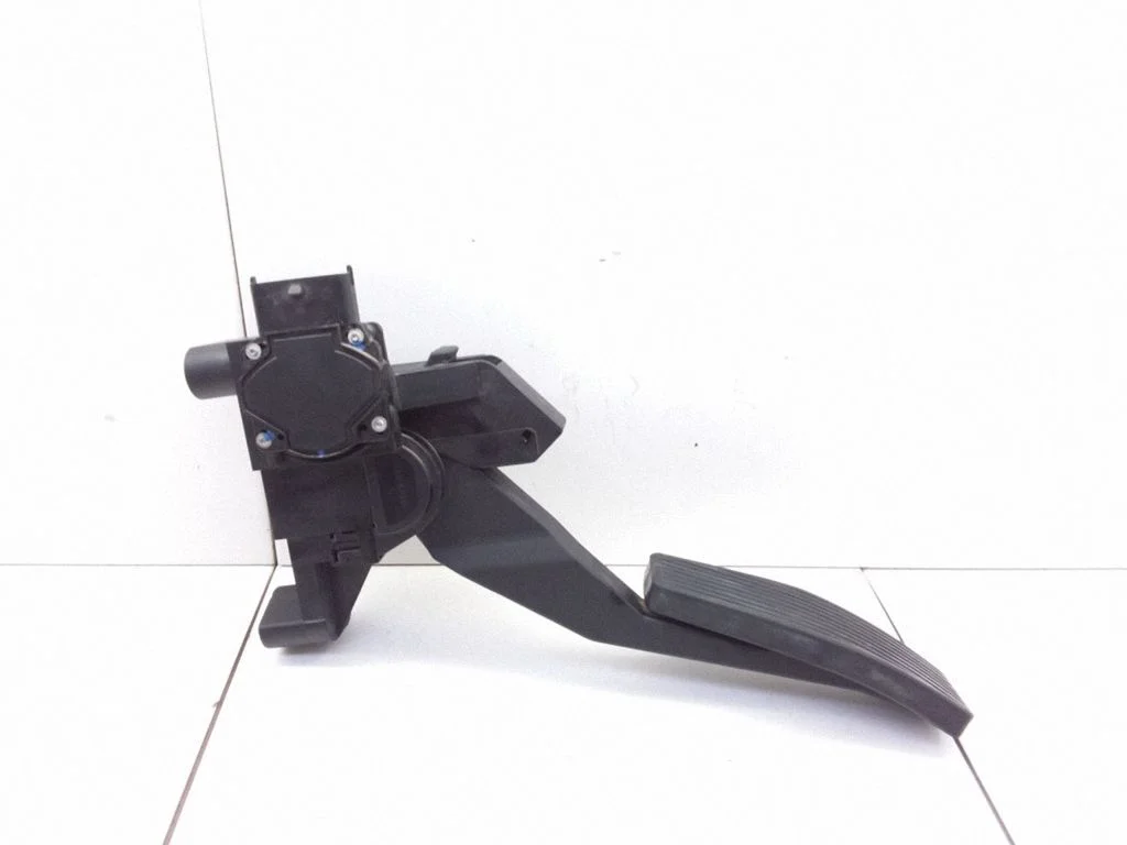 Accelerator throttle pedal 90232022