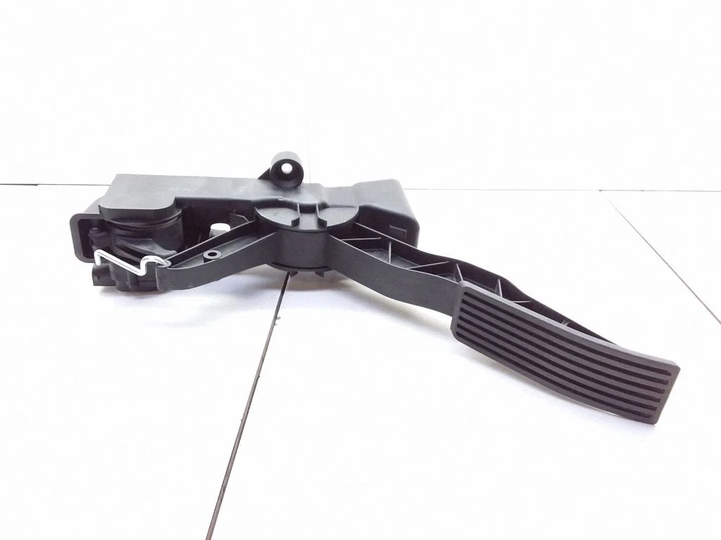 Accelerator throttle pedal – Mercedes-Benz A-Class W169 (2004-2012)