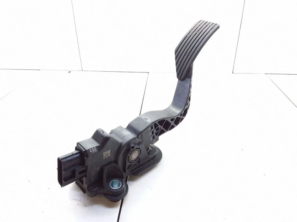 Accelerator throttle pedal 04891586AB