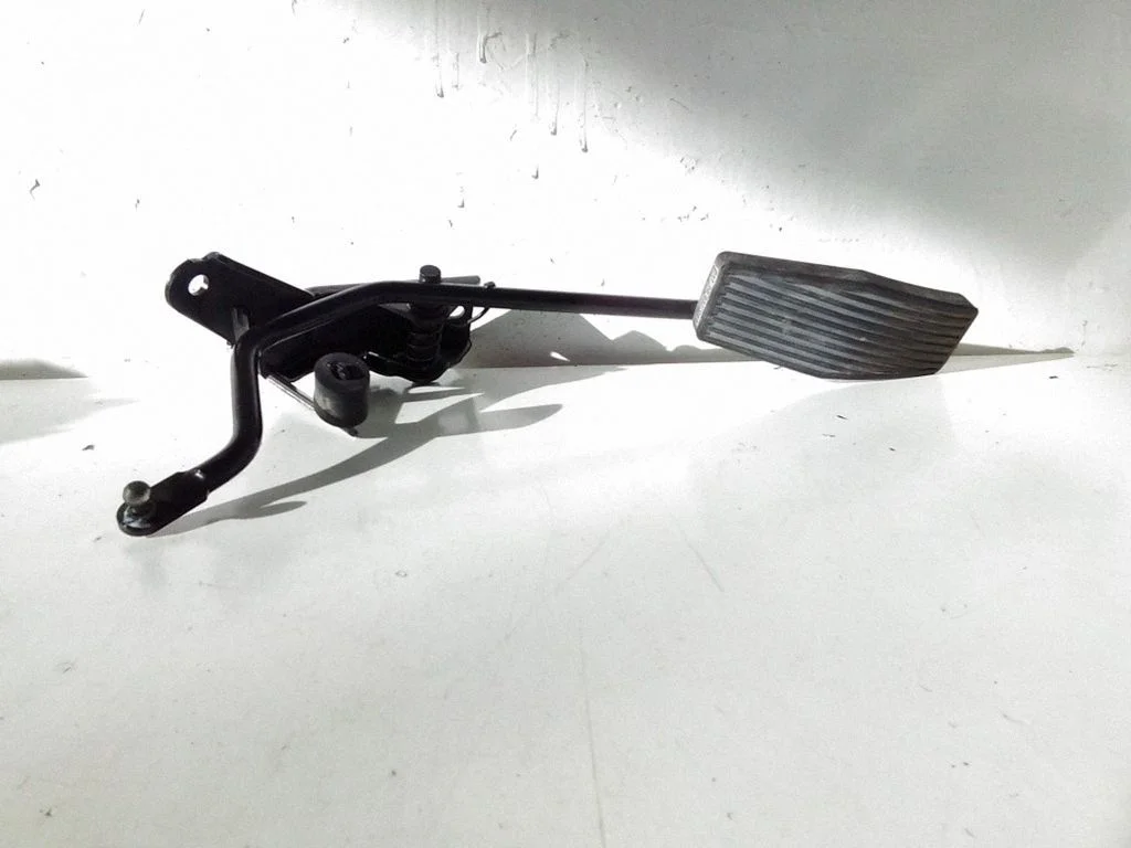 Accelerator throttle pedal 90232022
