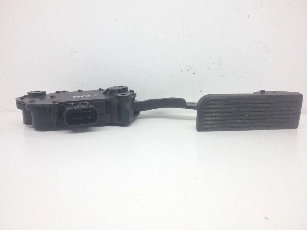 Accelerator throttle pedal 04861654AB