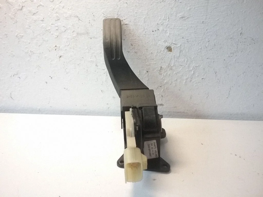 Pedał gazu 2M519F836BC