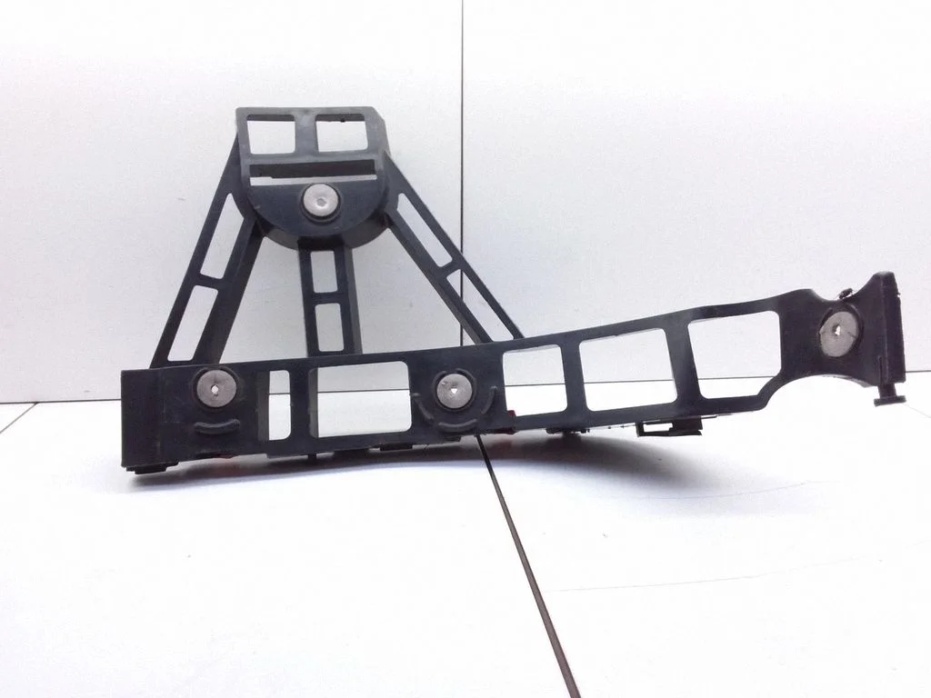 Bumper support mounting bracket corner – Opel Vectra C (2005-2009)