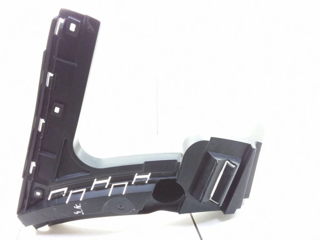 Bumper support mounting bracket corner – Volvo XC90 (2003-2006)