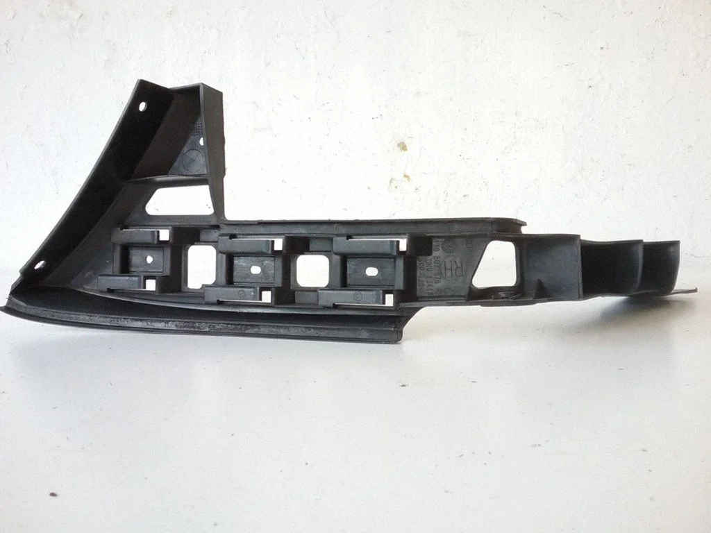 Bumper support mounting bracket corner – Volkswagen Touran I (2003-2010)