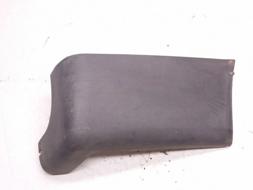 Rear bumper corner part panel trim – Ford Transit (2000-2006)