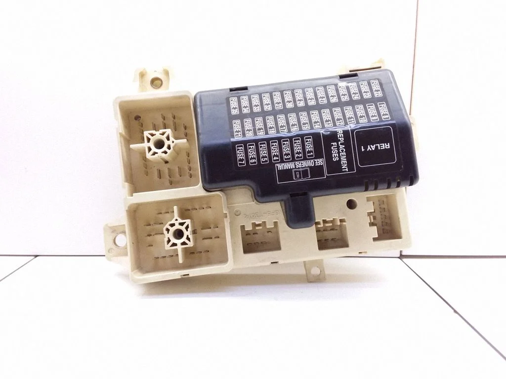 Drošinātāju kārba (komplekts) XR8T14A067BA