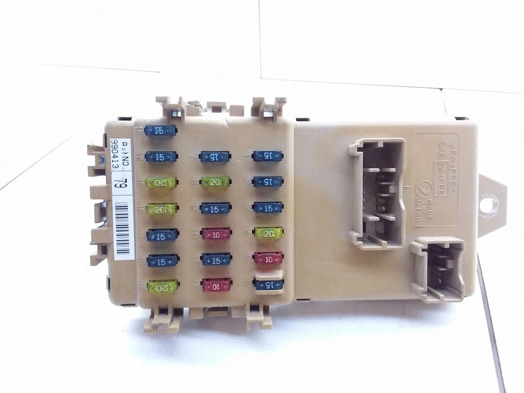 Fuse box set – Subaru Forester SF (2000-2003)