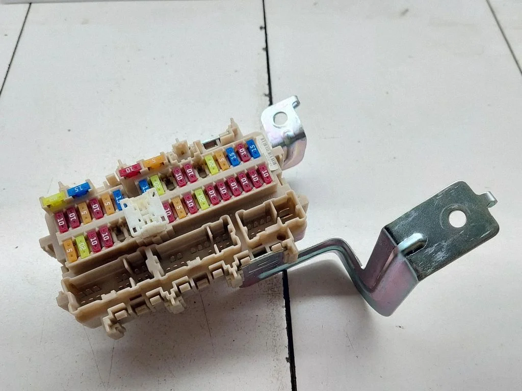 Drošinātāju bloks 4KJ0A